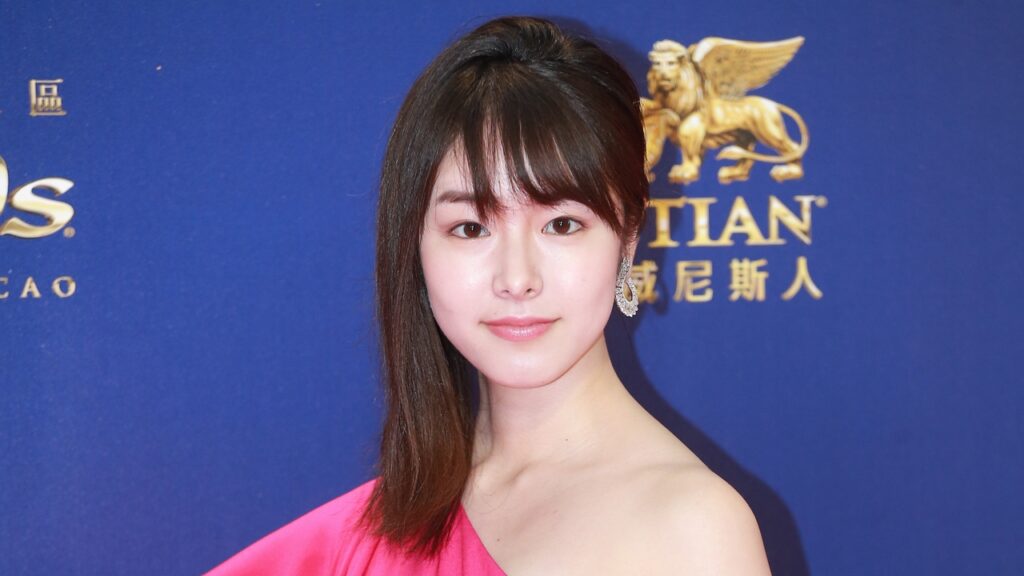 唐田えりか
